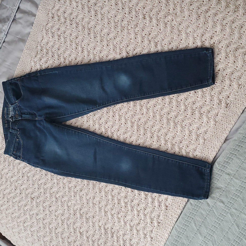 Soft Low Rise Curvy Jegging Butt Curving Jeans Dark Blue- Small